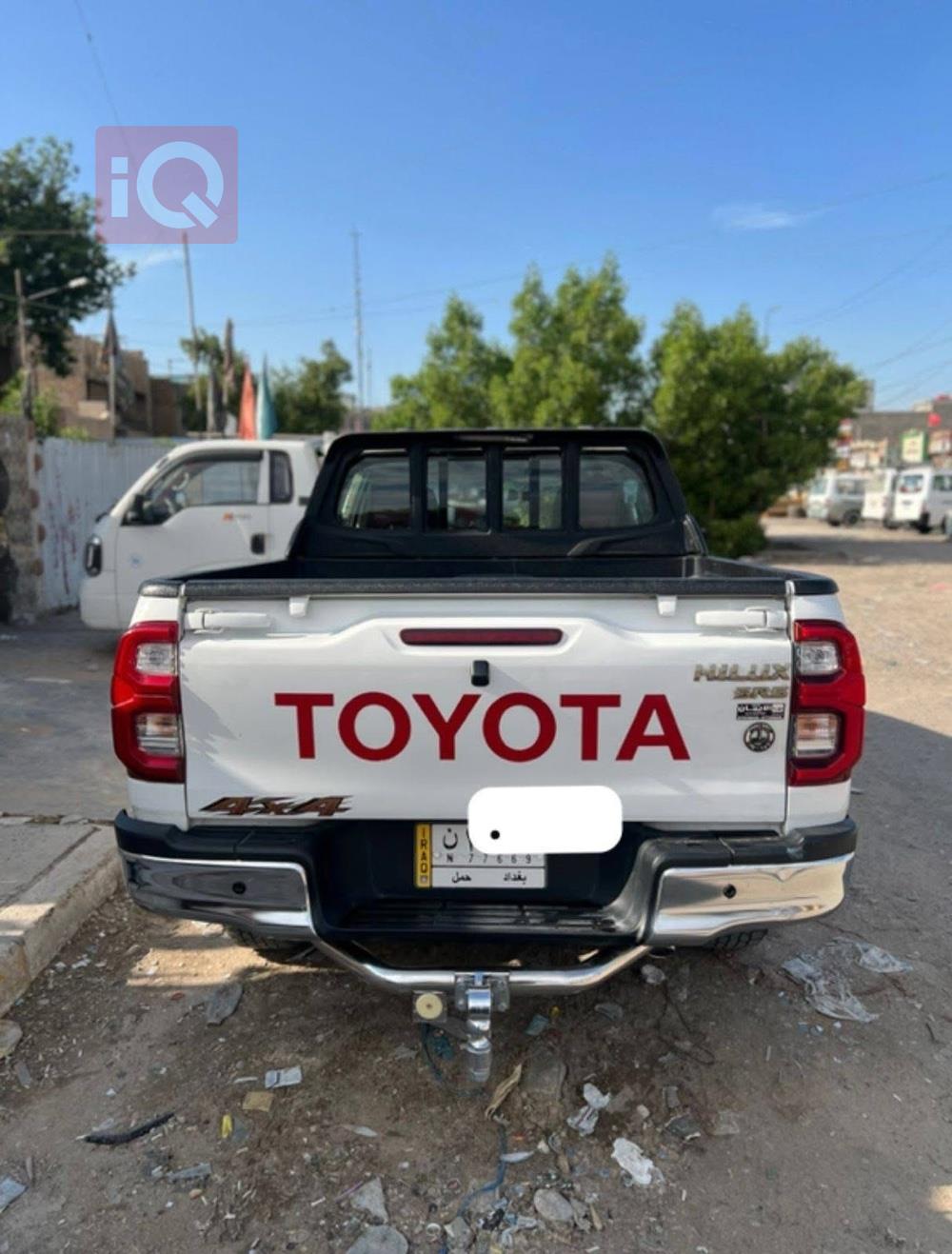 Toyota Hilux